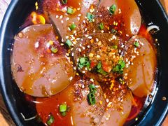 冒鸭血-串门邻居串串火锅(云南南路店)