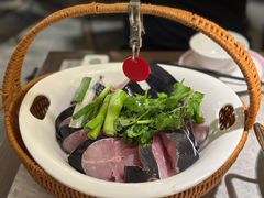-野山舂·贵州现舂酸汤牛肉(民生路店)