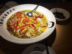 老坛酸菜鲈鱼-江渔儿酸菜鱼(常平翔龙天地店)