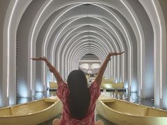 -涨巢·潮玩水疗局