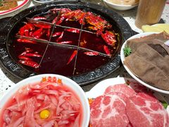 -红九格老火锅(三峡广场店)