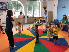 -小门牙好性格托育(北外滩中心)