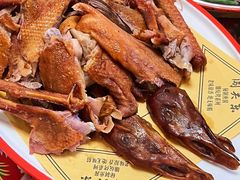 -闯关东东北农家菜(崂山石老人店)