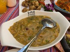 老奶洋芋-香巴拉云南餐厅(华莱坞店)