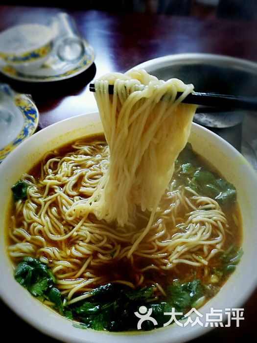 严记老北京涮锅特色牛肉面图片 - 第33张