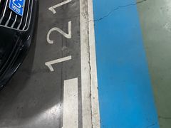 -中庚漫游城停车场