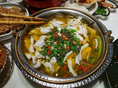 老成都酸菜鱼-上上席川菜(凯德乐峰广场店)