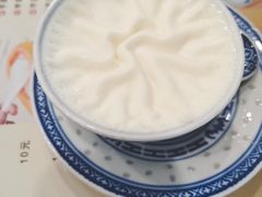 -广信牛奶甜品世家(台东店)