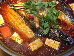 -三顾烤庐·烤鱼·烧烤·龙虾(奉贤店)