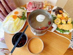 -菁幼月子会所(儿童医院店)