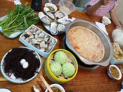 -老何家后安粉·糟粕醋海鲜火锅(三亚湾椰梦长廊店)