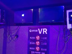 -VR 间客漫·PS电玩·虚拟现实包间游戏电竞(街道口店)