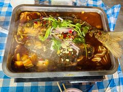 -老街烧烤大排档·地道湖北菜·龙虾馆(汉口火车站店)