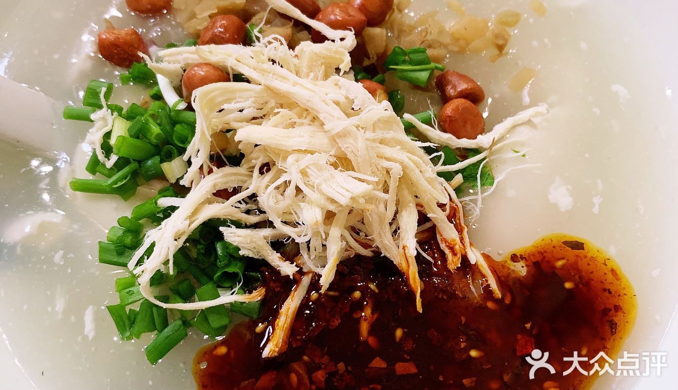 这次还点了鸡丝的，原来鸡丝是白味