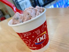 红丝绒暴风雪-DQ·蛋糕·冰淇淋(新玛特分店)
