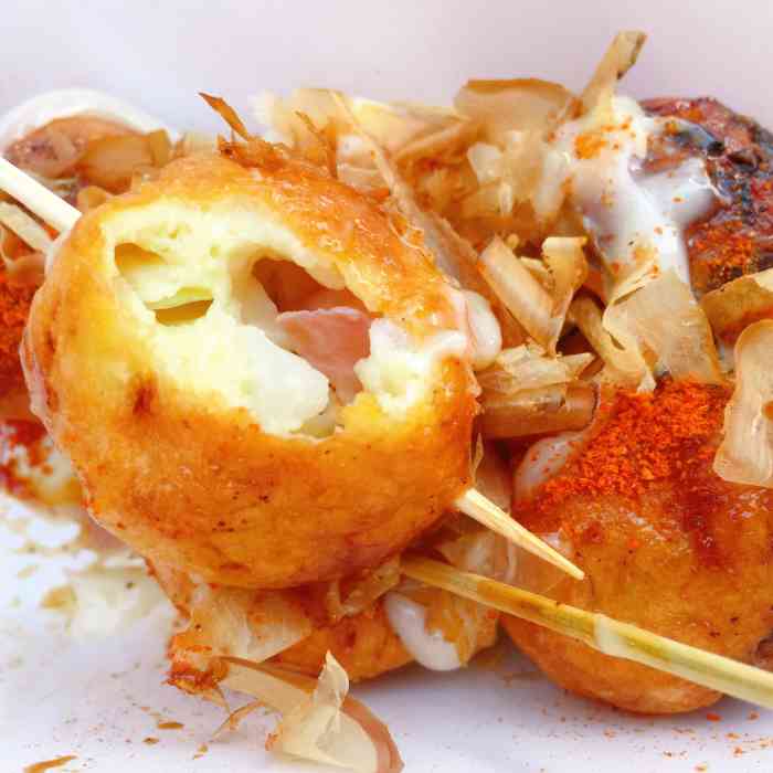 日船章鱼小丸子(太平路店)-"位于老虎城与中山路间的小吃街,一个小