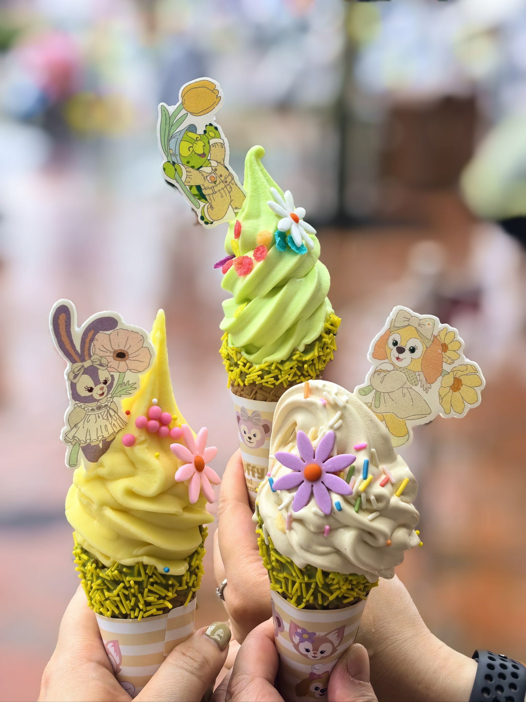 彩虹冰激凌缤纷