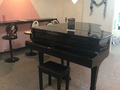 -梅纳·钢琴声乐架子鼓Mena Music(双井店)