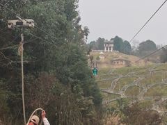 -都江堰玫瑰花溪谷