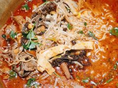 -张翻越·川渝冒菜·武汉黑鸭煲(城北万象城店)