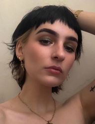 -AYO SALON
