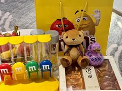 -m豆巧克力世界(上海世茂广场店)