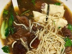 -牛吃草牛肉面(甬港南路店)