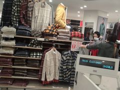 店内环境-优衣库(上海正大广场店)