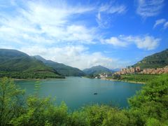 -天鹅湖生态旅游风景区