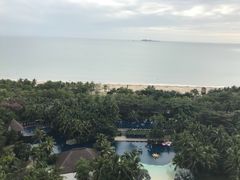 -三亚湾海居铂尔曼度假酒店