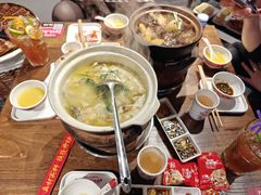 -阿润打边炉·鲜切鸡煲(华漕店)