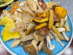 -菌之家·专业纯野生菌火锅·特色炒菌