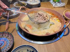 -洱火云南酸菜牛肉火锅(石景山当代商城店)