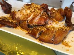 金牌蒜香脆皮鸡-大碗居·烤鸭·鱼头泡饼(天坛东门店)
