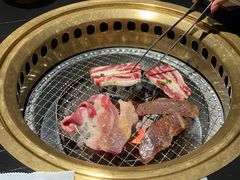 -山川小町·极番烧肉(新地假日广场店)