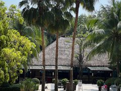 -三亚湾海居铂尔曼度假酒店