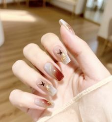 -桃色美甲沙龙