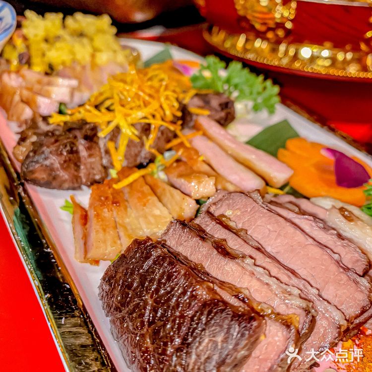 这个冬天去卓卓藏宴昌都牦牛火锅过新年吧！