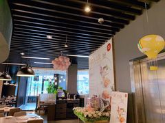 -必胜客(WOW中央公园店)