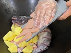-老刘生态大鱼坊铁锅炖鱼(赛马场店)
