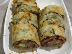 大饼卷肉-台北楚楚园馅饼粥(虹桥南丰城店)