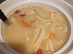 -赶海部落海鲜城(海阳路店)