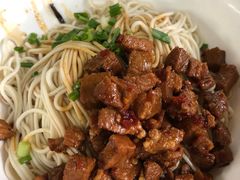招牌辣肉干拌面-辣肉面大王(天平路店)