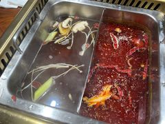 -东巴婆婆云南鱼豆花火锅(大东门店)