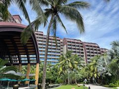 -三亚湾海居铂尔曼度假酒店