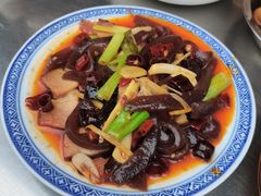 蕨粑炒腊肉-青岩季姨妈卤猪脚店