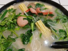 -肥汁米蘭香港米线(长宁来福士店)