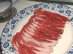 大刀现切鲜羊三叉儿-一只羊·铜锅涮羊肉烧烤