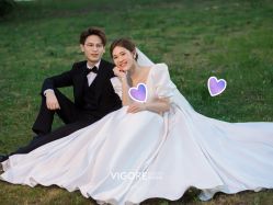 -雪中彩影婚纱摄影·微光艺术中心