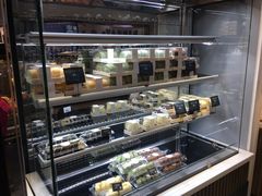 面包甜点陈列柜-幸福西饼面包茶饮(车公庙店)